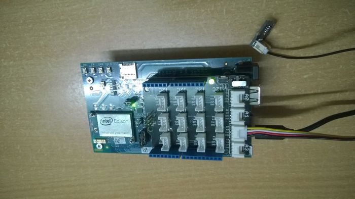 Temperature sensor to A2 pin of Edison